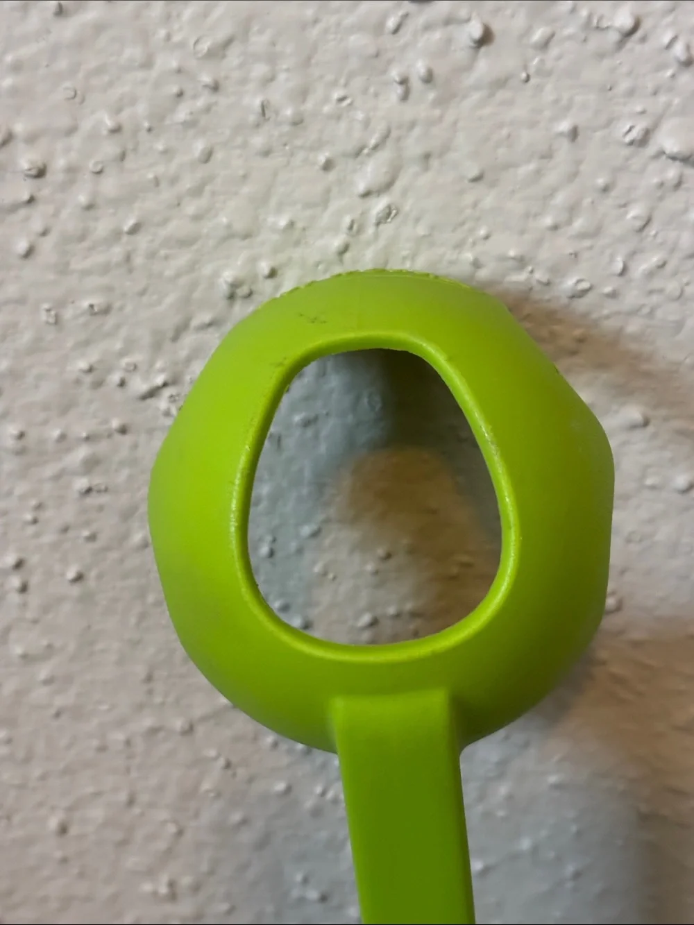 Tennis ball thrower for dogs